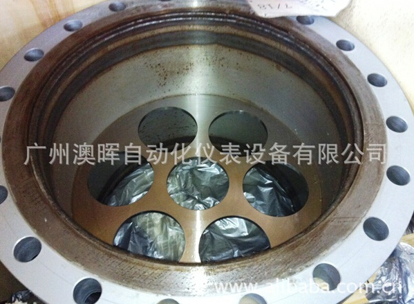 蒸汽平衡流量計的對稱(chēng)多孔結構